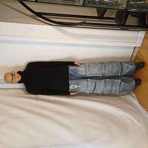 Stunning NWT AKIRA Metallic Cargo Flared Leg Jeans